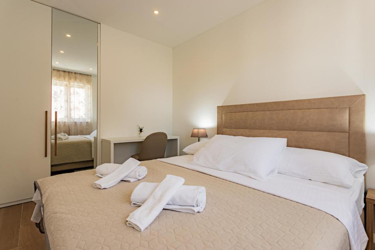 Apartmani Benzon Baška Voda Εξωτερικό φωτογραφία