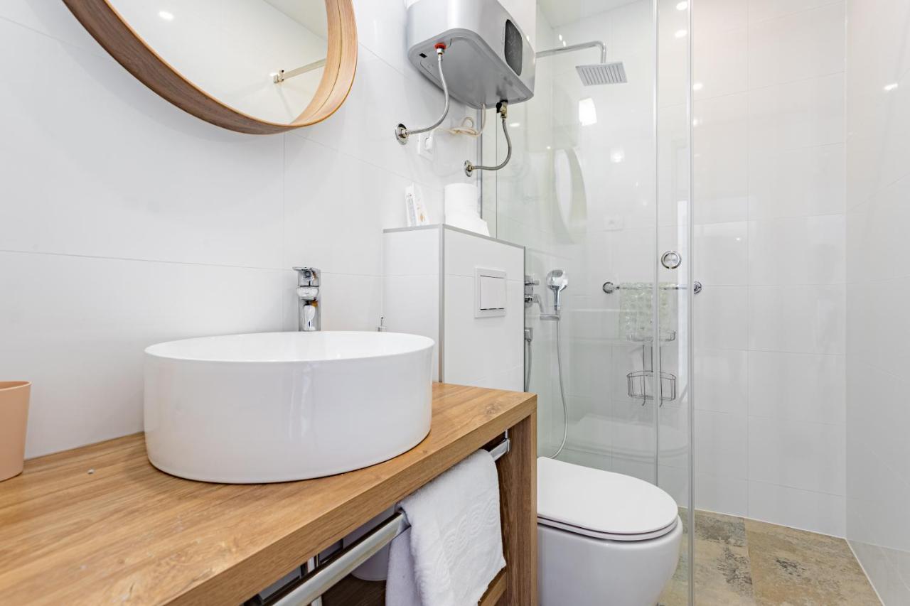 Apartmani Benzon Baška Voda Εξωτερικό φωτογραφία